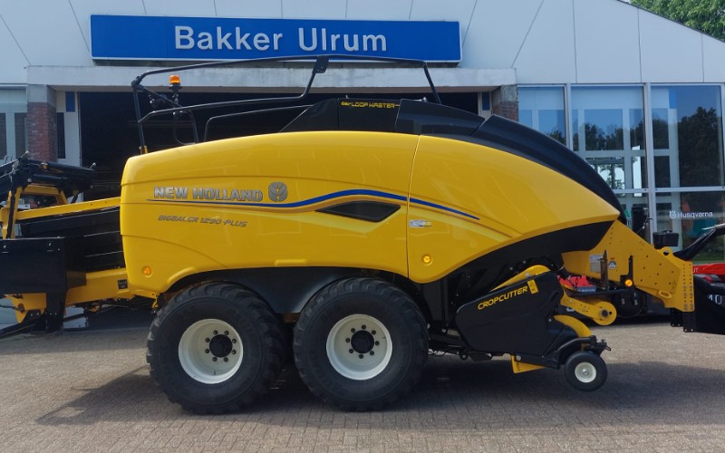 New Holland 1290 Bigbaler Plus afgeleverd aan loonbedrijf Stuurman 